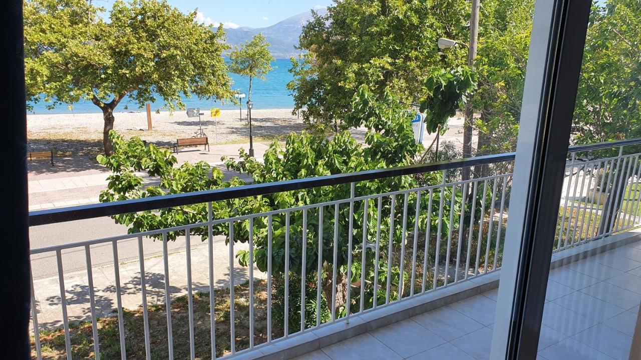 Nafpaktos Beach House Sea View Apartment First Floor Ngoại thất bức ảnh