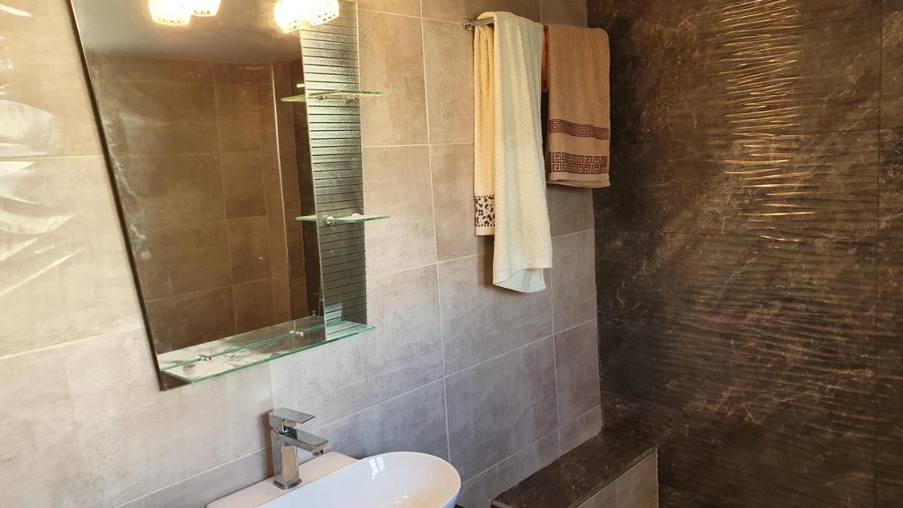Nafpaktos Beach House Sea View Apartment First Floor Ngoại thất bức ảnh